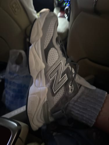 Customer photo review of New Balance SUMMER GRAY U90603FA 網布 麂皮 涼鞋