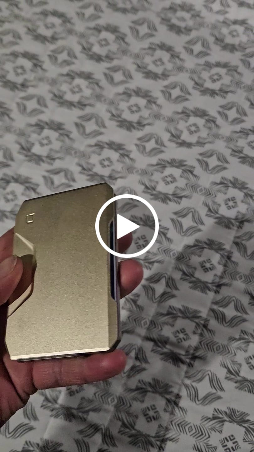 Customer video review of SK1 Special Edition Champagne Gold Slide Kick Wallet