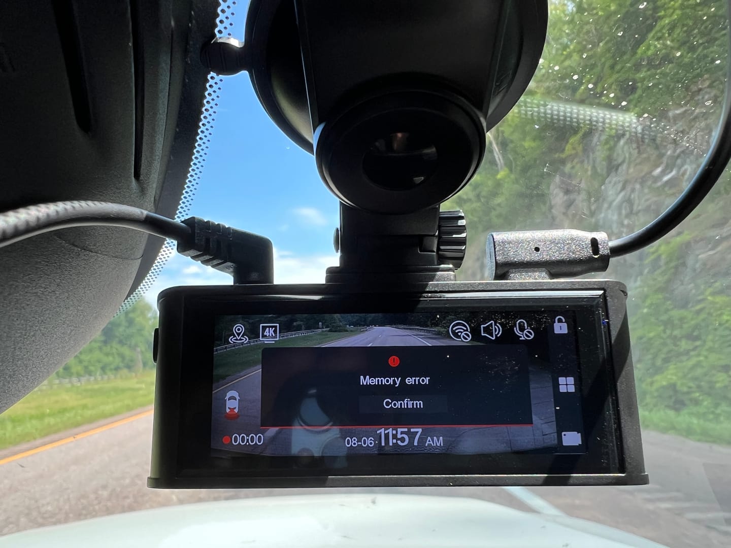 Customer photo review of REDTIGER F7NP Dash Cam Front Rear, STARVIS 2 Sensor, 5.8GHz WiFi-20MB/s Fast Download, Dash Camera for Cars with GPS, WDR Night Vision, 170°Wide Angle, 24H Parking Mode
