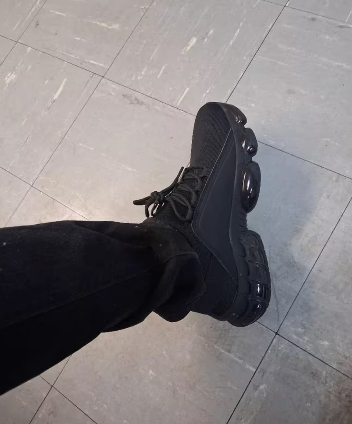Customer photo review of EaseStep™ Men's Lightweight Comfort & Support Sneakers