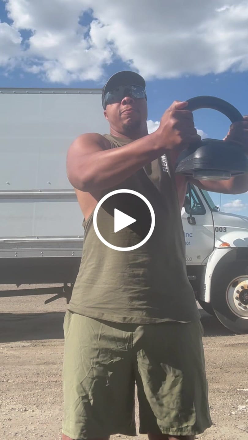 Customer video review of Flex Arm Tank