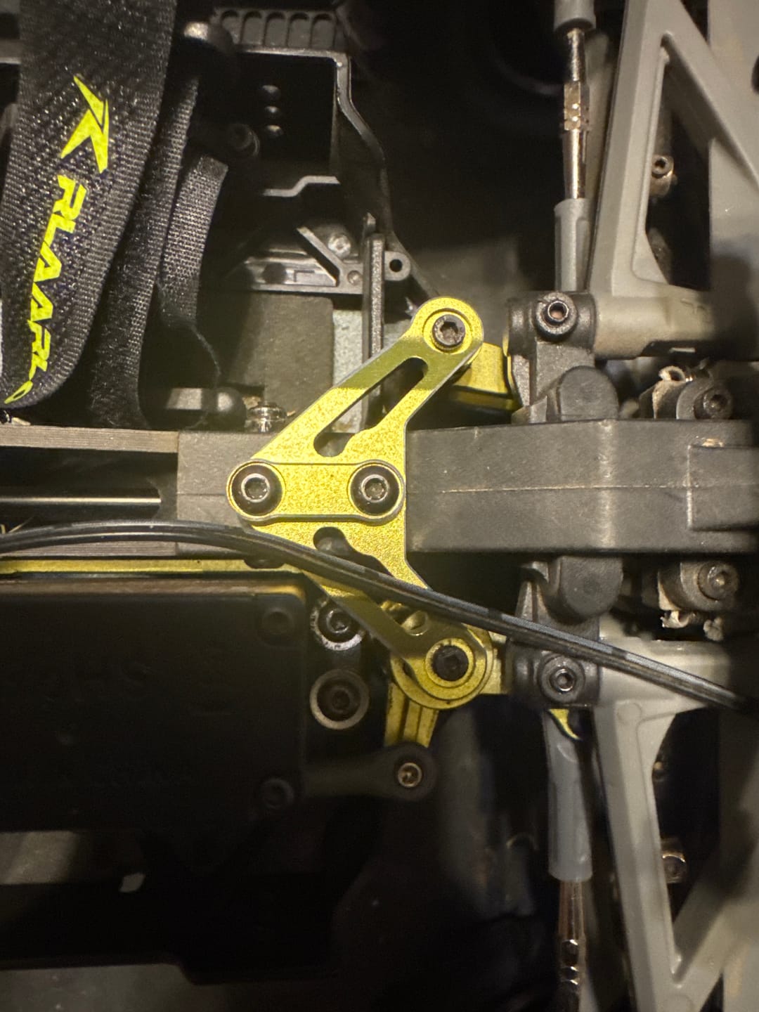 Customer photo review of Aluminum Upper Steering Saver Fixed Part For RZ001 and 1/10 Rally Car
