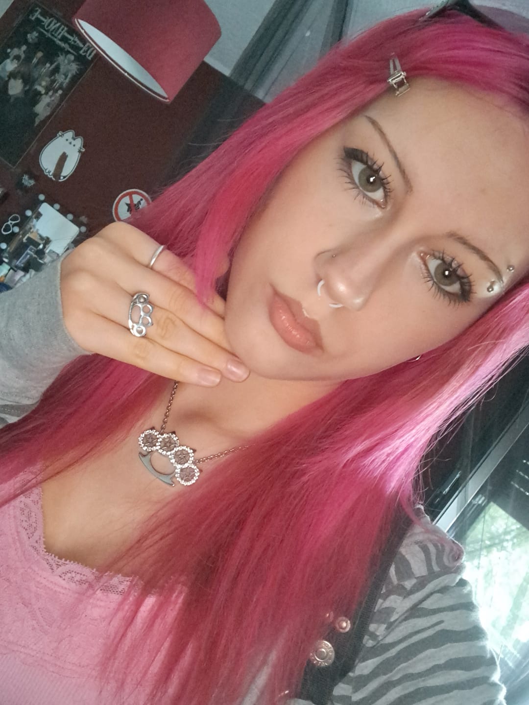 Customer photo review of Fatale Necklace