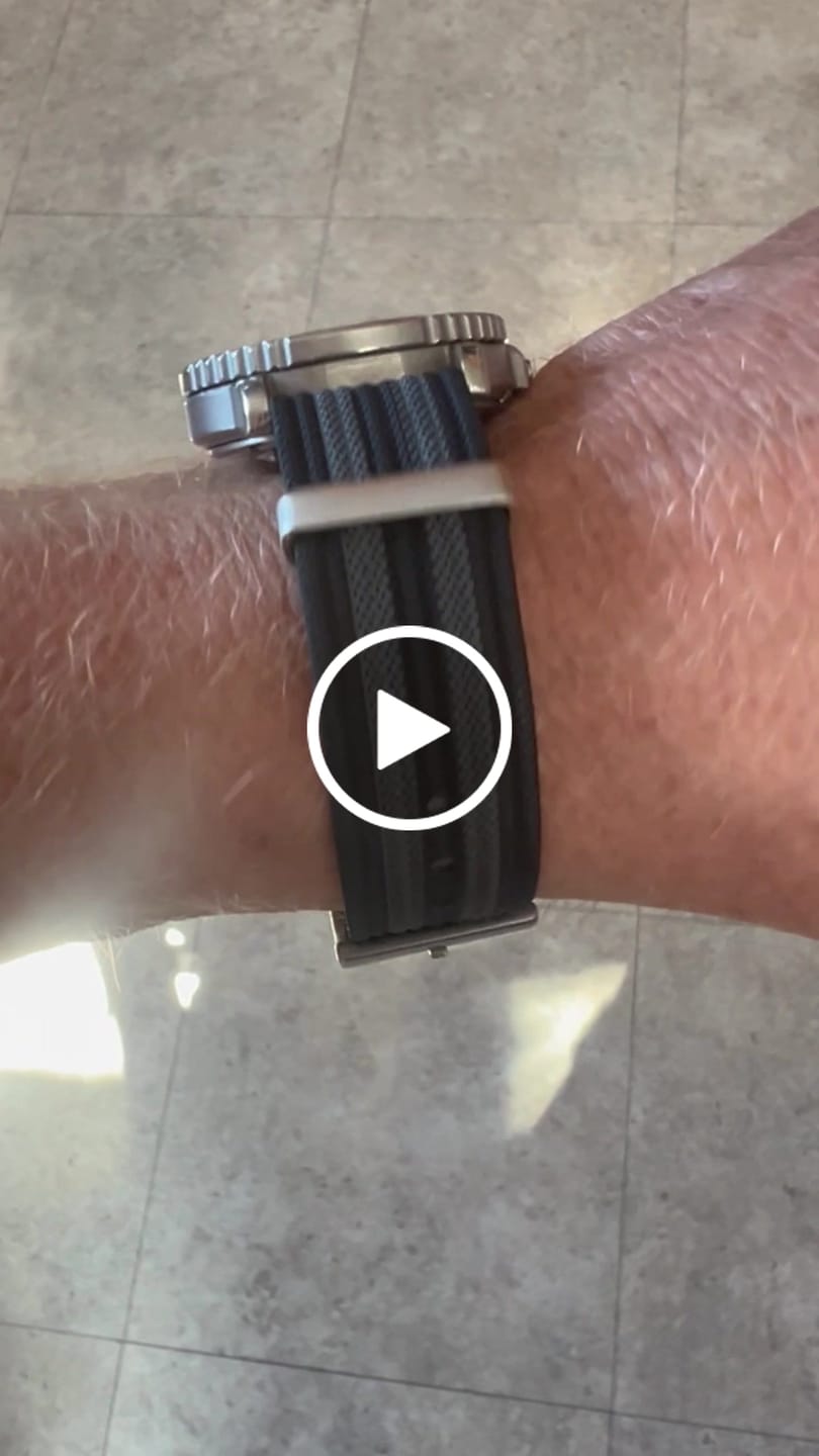 Customer video review of Classic Military Style Watch Strap- Ribbed