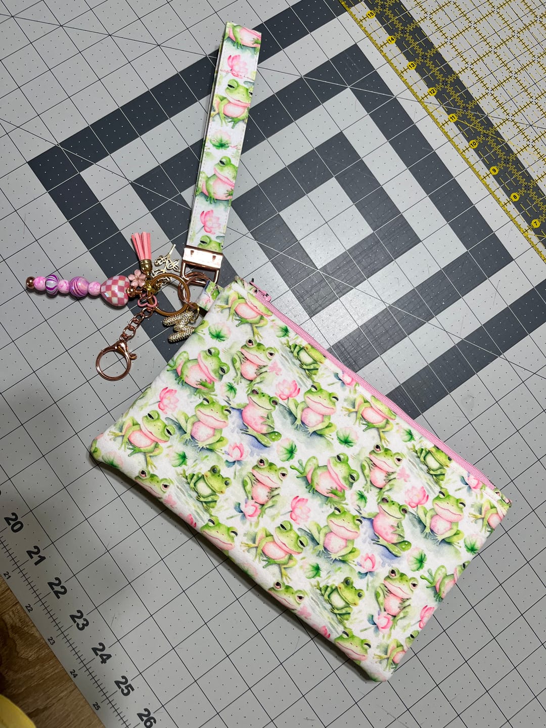 Customer photo review of Smiling Frog Fabric