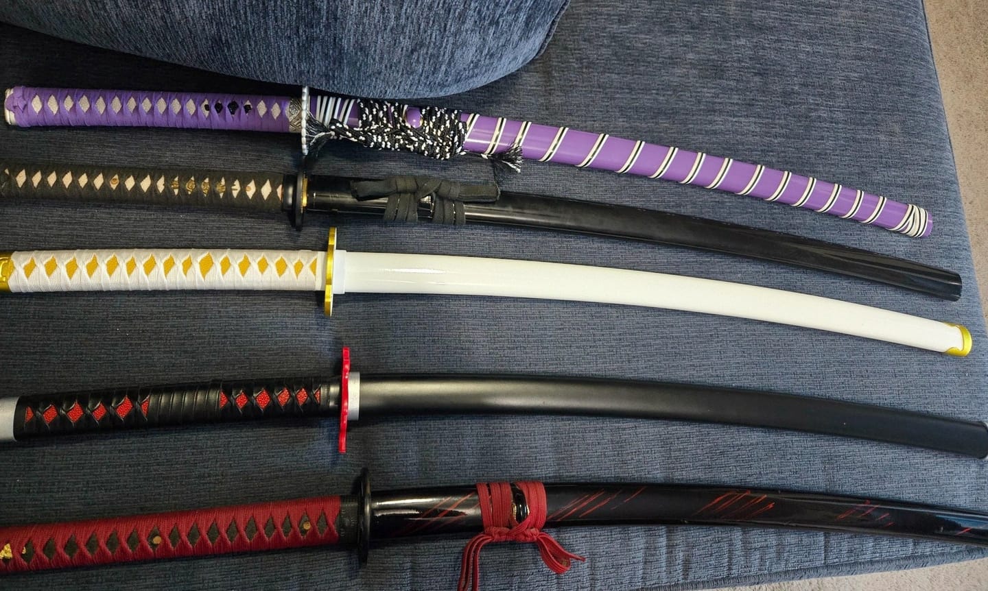 Customer photo review of Zenitsu Agatsuma's Sword(Demon Slayer)