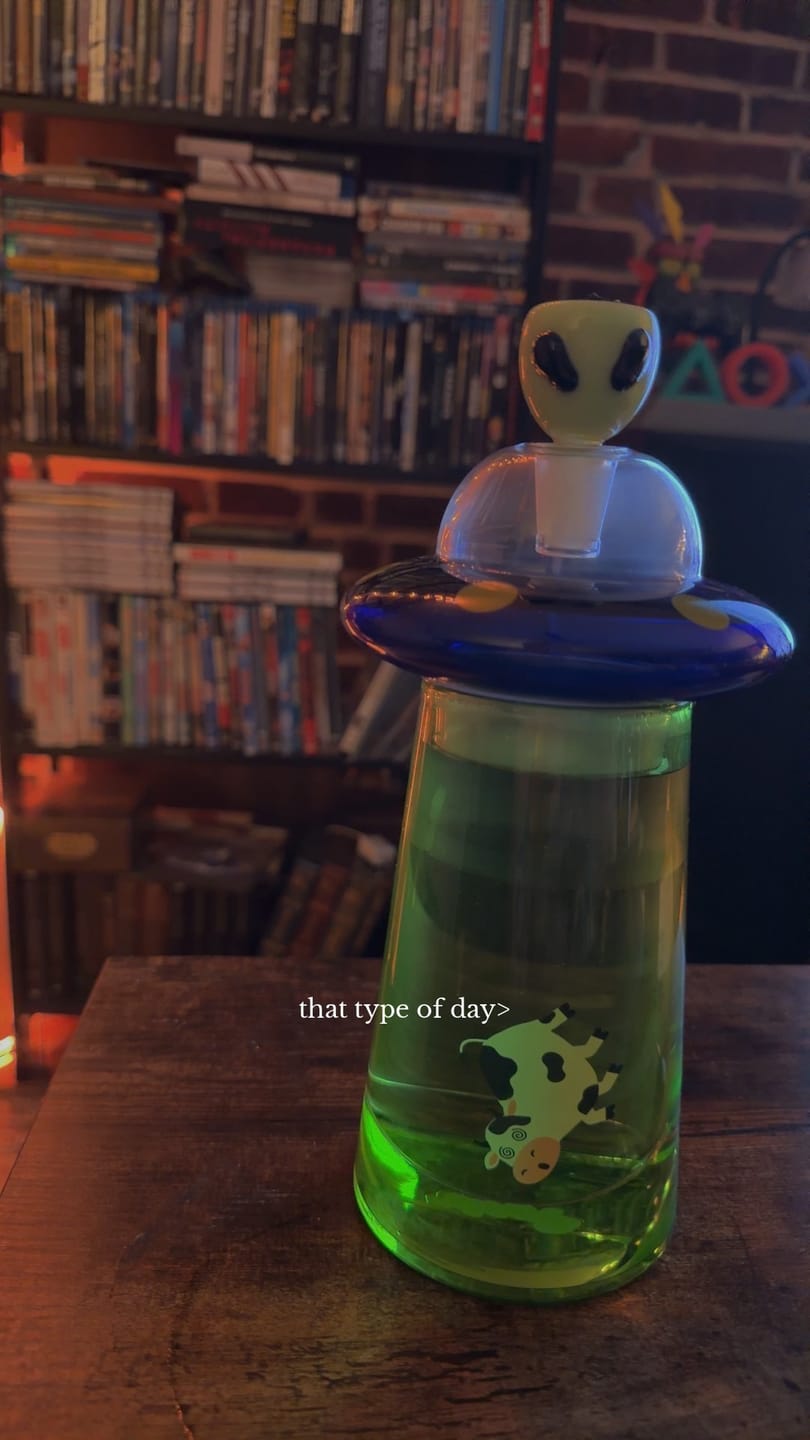 Customer photo review of UFO Gravity Bong