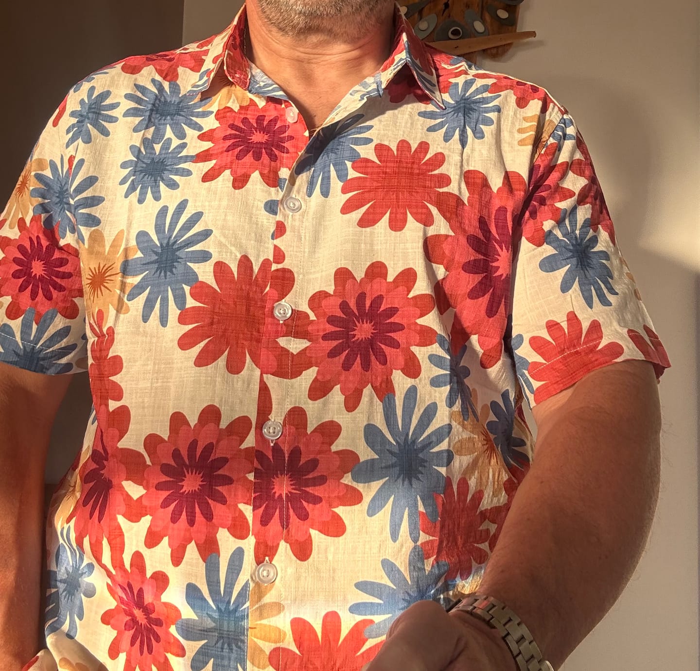 Customer photo review of Men's Floral Cotton Daisy Flower Summer Beach Holiday Short Sleeve Hawaiian Button Up Shirt