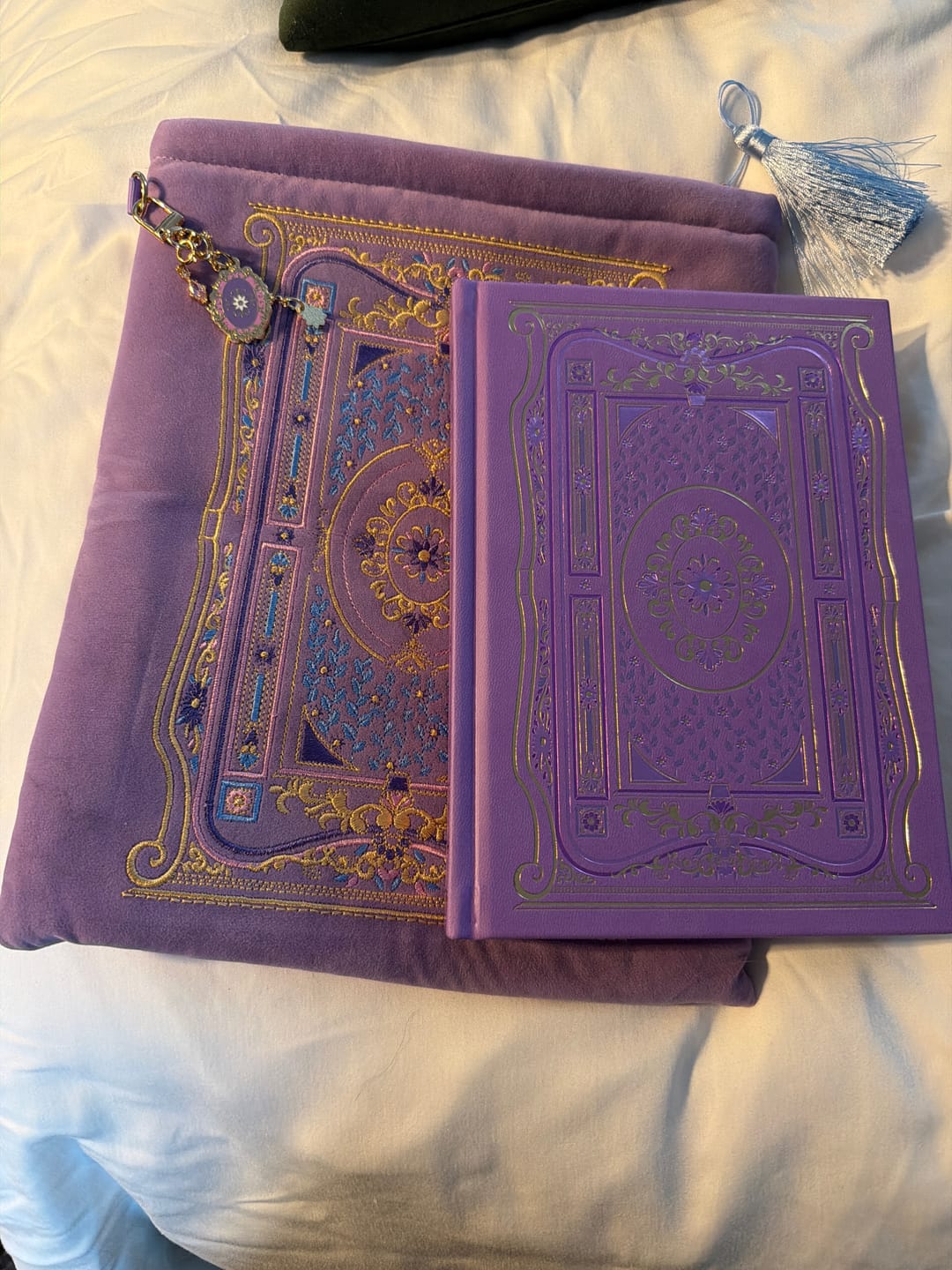 Customer photo review of Literati Book Sleeve - Wisteria