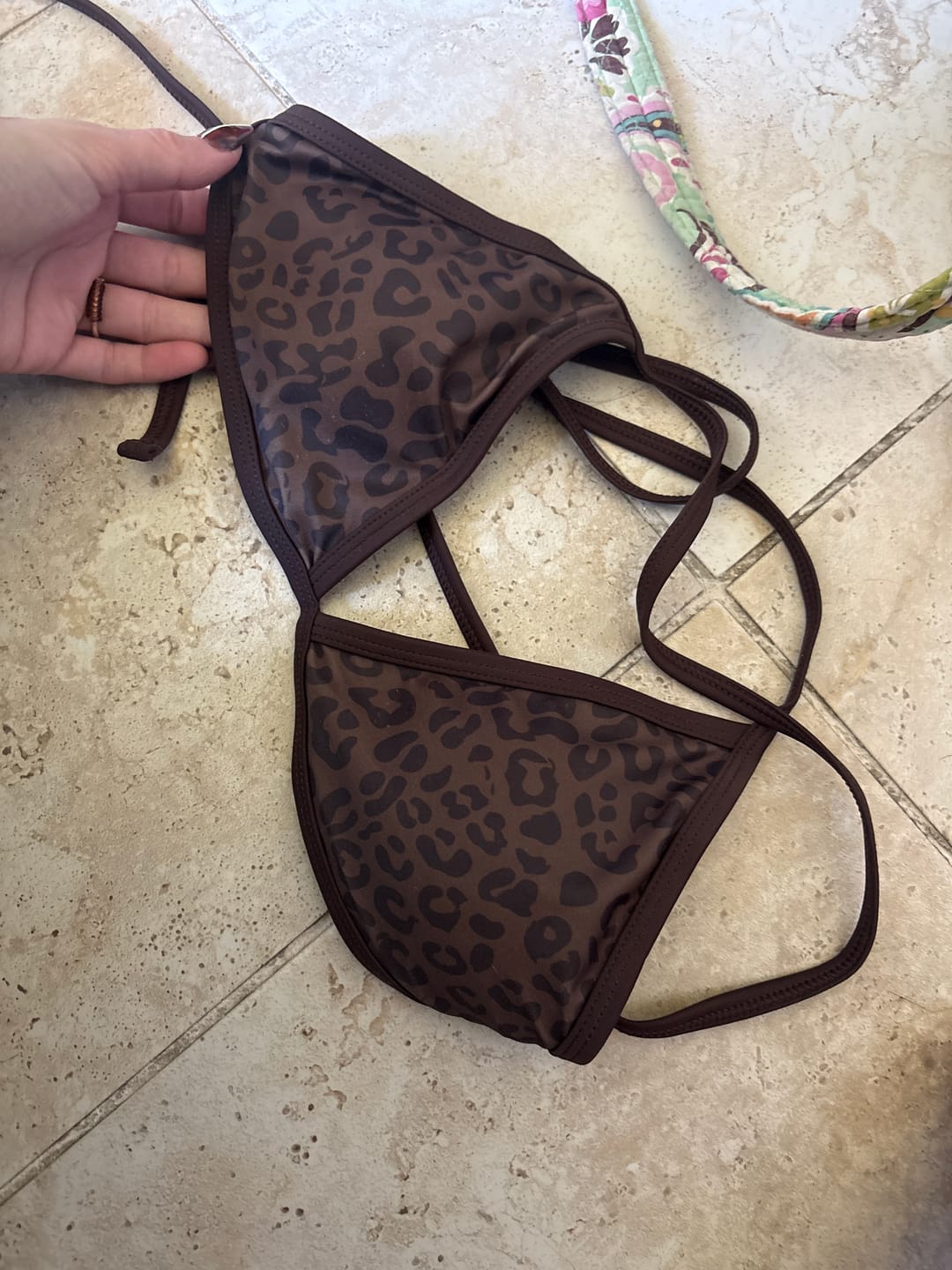 Customer photo review of LILY Jaguar Minimal Triangle Top