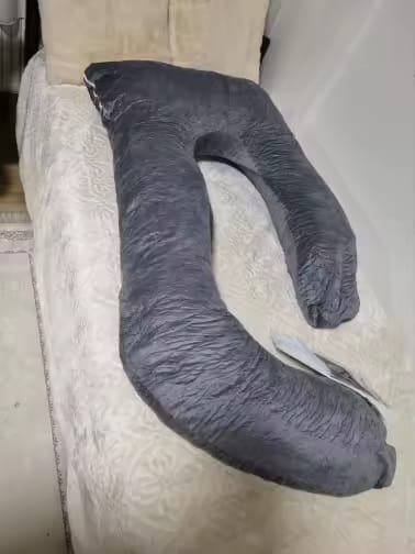 Customer photo review of Demeter - Detachable Maternity Pillow – G-Shaped Crystal Velvet Lumbar Support Cushion for Pregnant Side-Lying