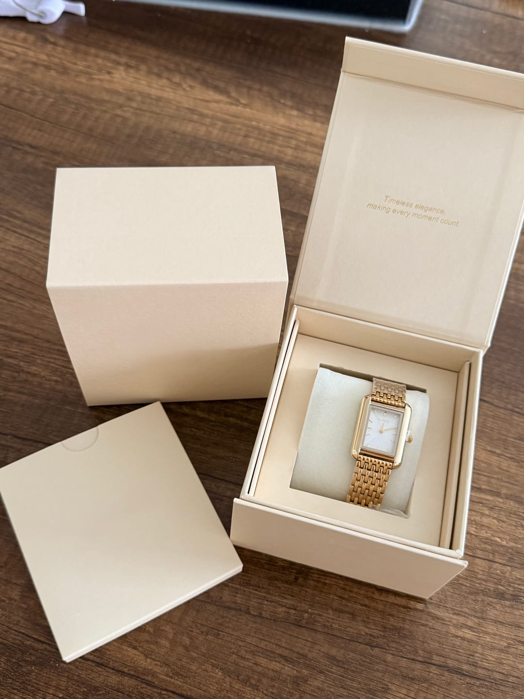 Customer photo review of Olivia Gold White