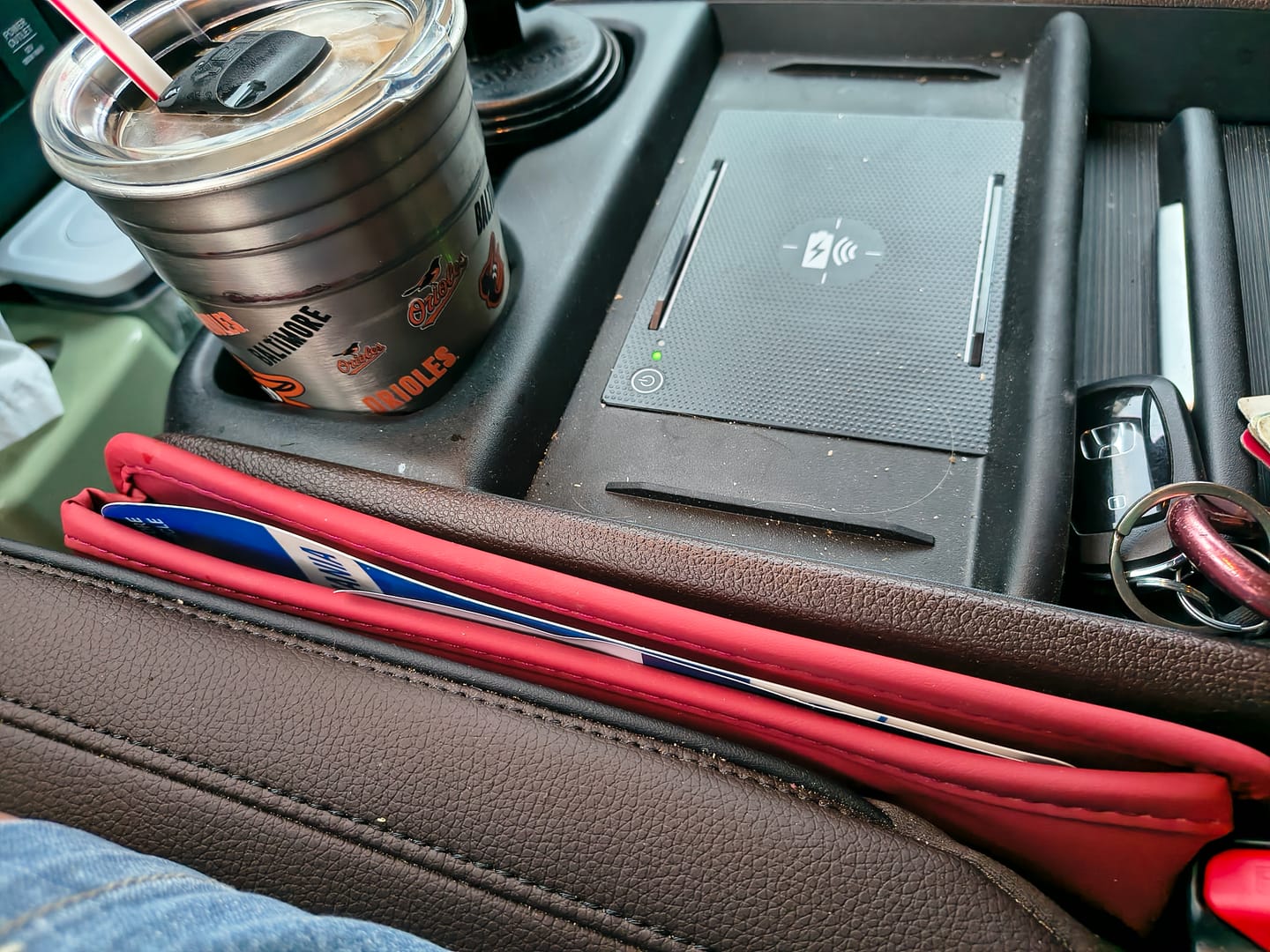 Customer photo review of Honda Car Seat Gap Filler Organizer – PU Leather Console Side Pocket, Slim Storage for Phones, Cards & Keys