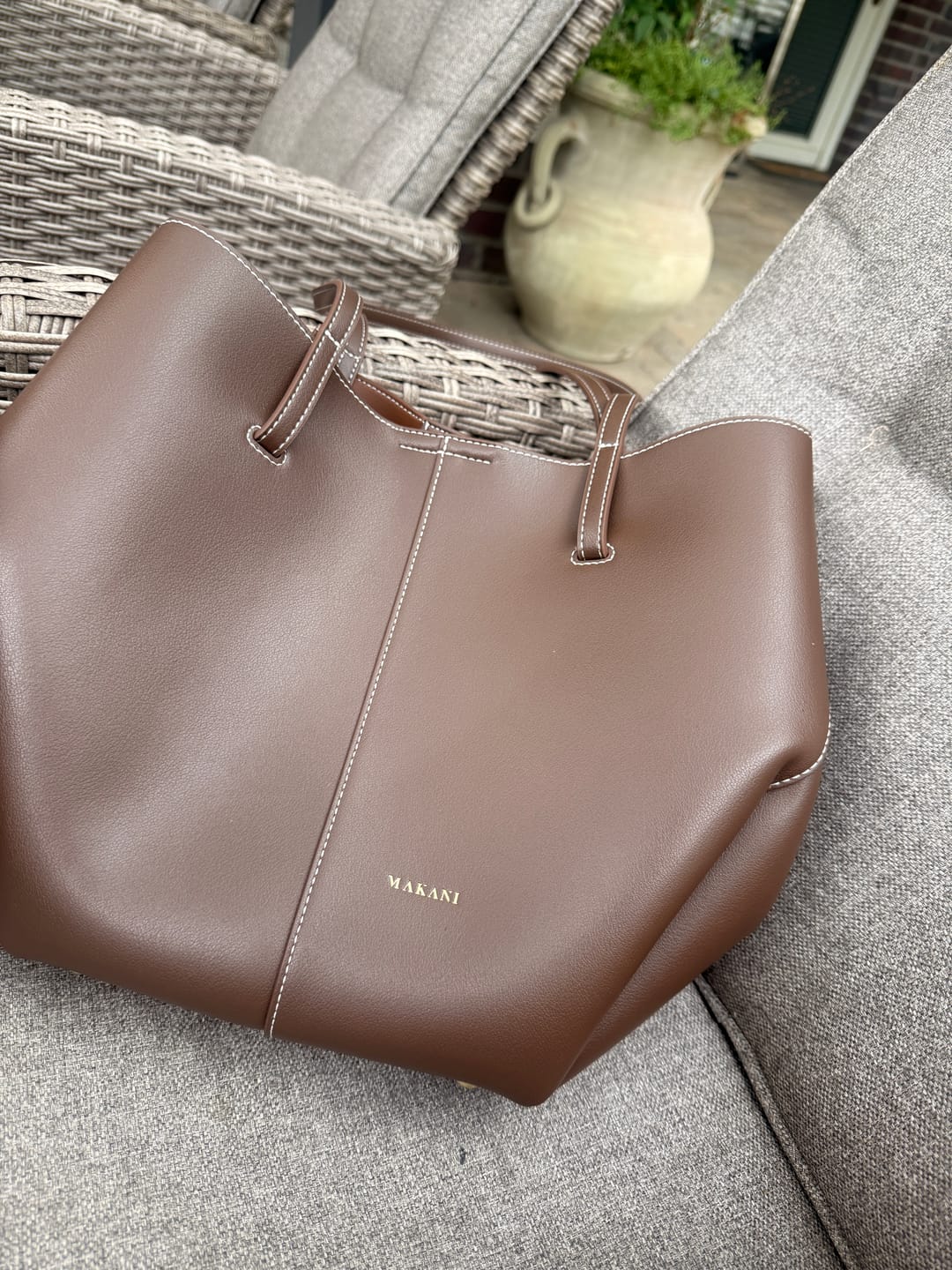 Customer photo review of EMALIA - DARK BROWN