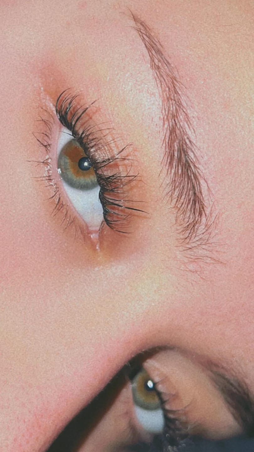 Customer photo review of SPIDERA Lash Clusters