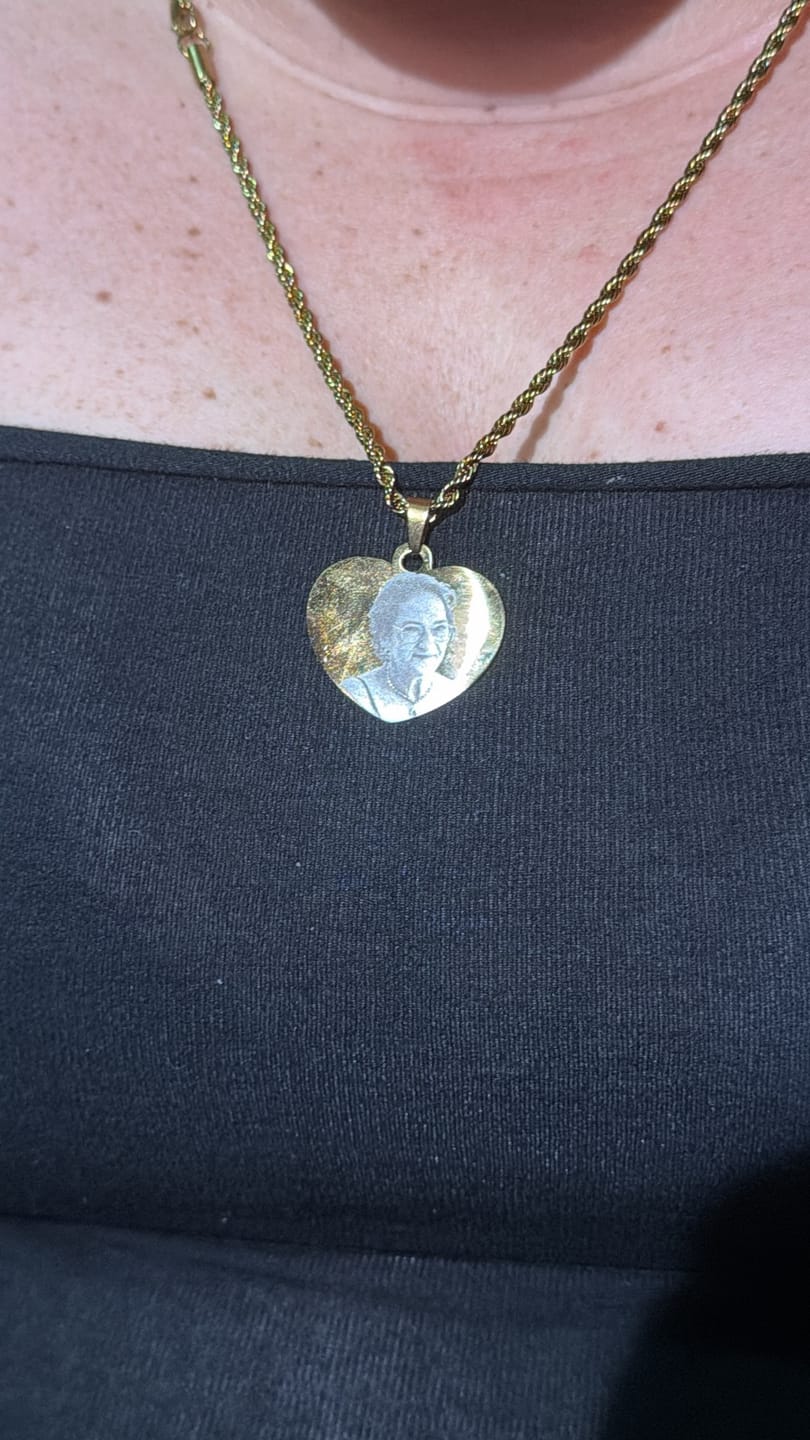 Customer photo review of Collana Angelo con Foto e Incisione ✦ Collana Eternal