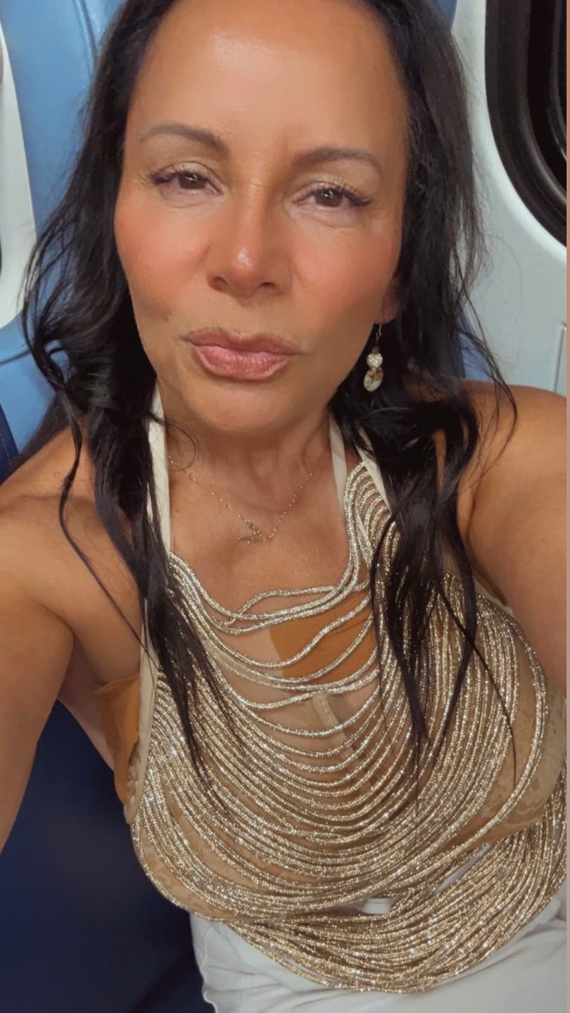 Customer photo review of Gali Chain Top - Champagne Bubbles