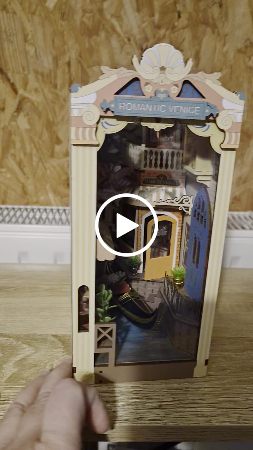 Customer video review of Abonnement Book Nook France™