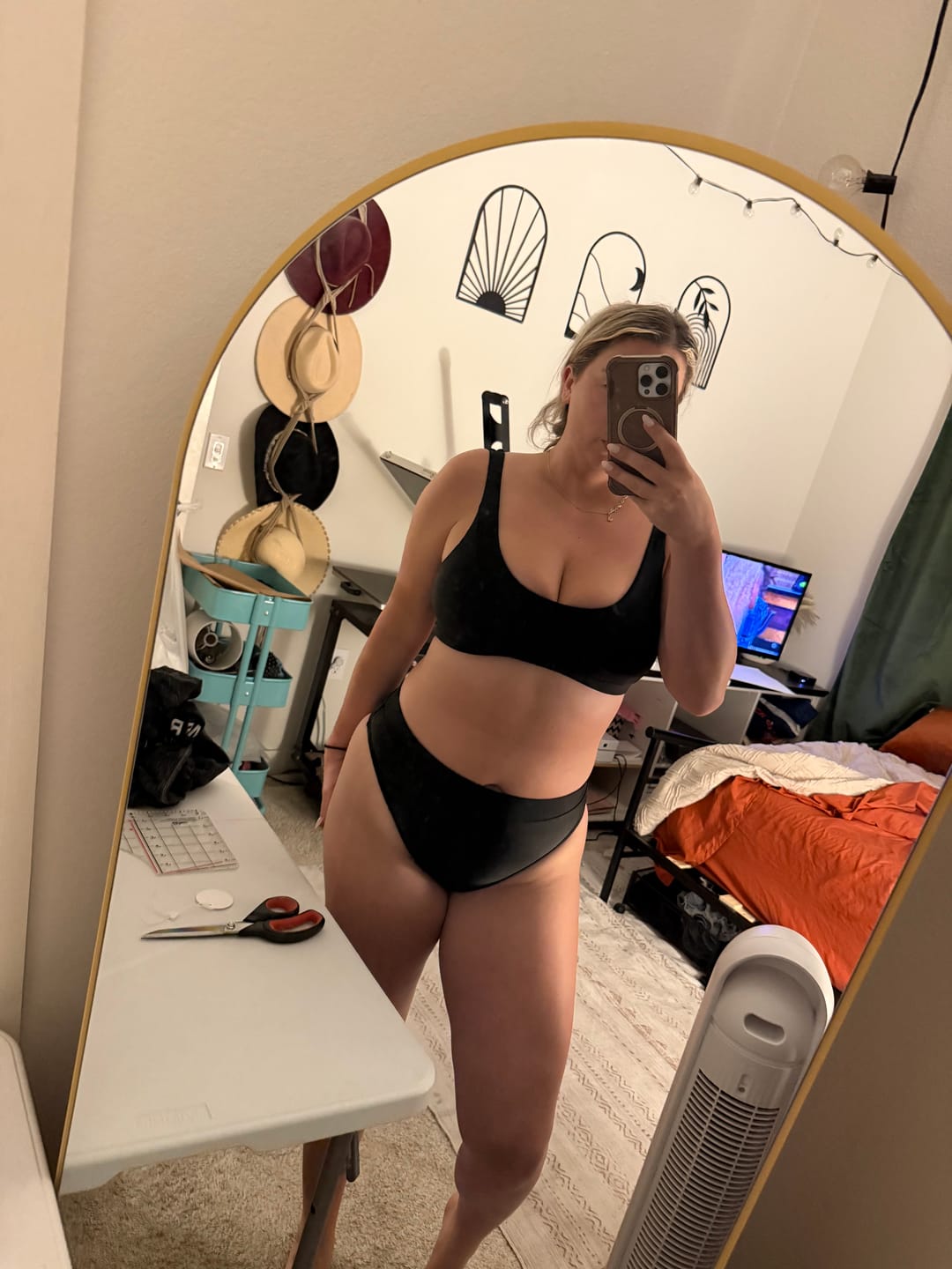 Customer photo review of HALLE Black Lift Scoop Bikini Top