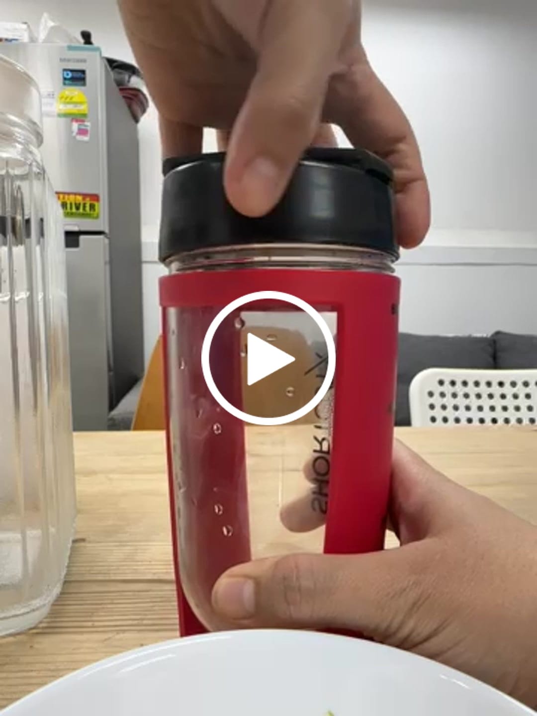 Customer video review of Shaker Bottle 600ml