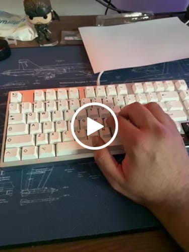 Customer video review of HMX Caramel Pudding V2 Linear Switch Factory Lubed (10PCS)
