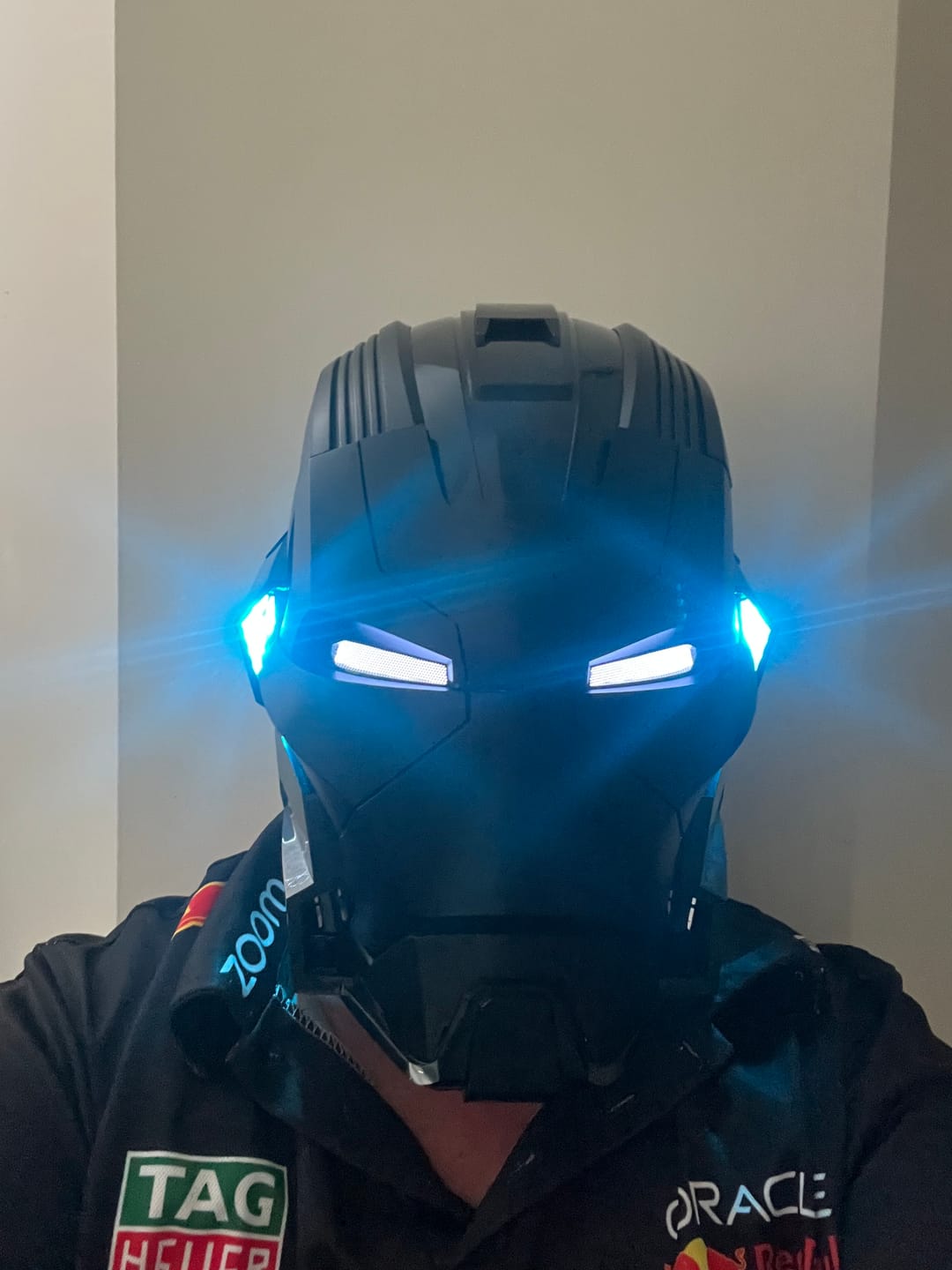 Customer photo review of US | 2026 MK17 Life-Size Wearable 1/1 ironman Helmet Mask | english version