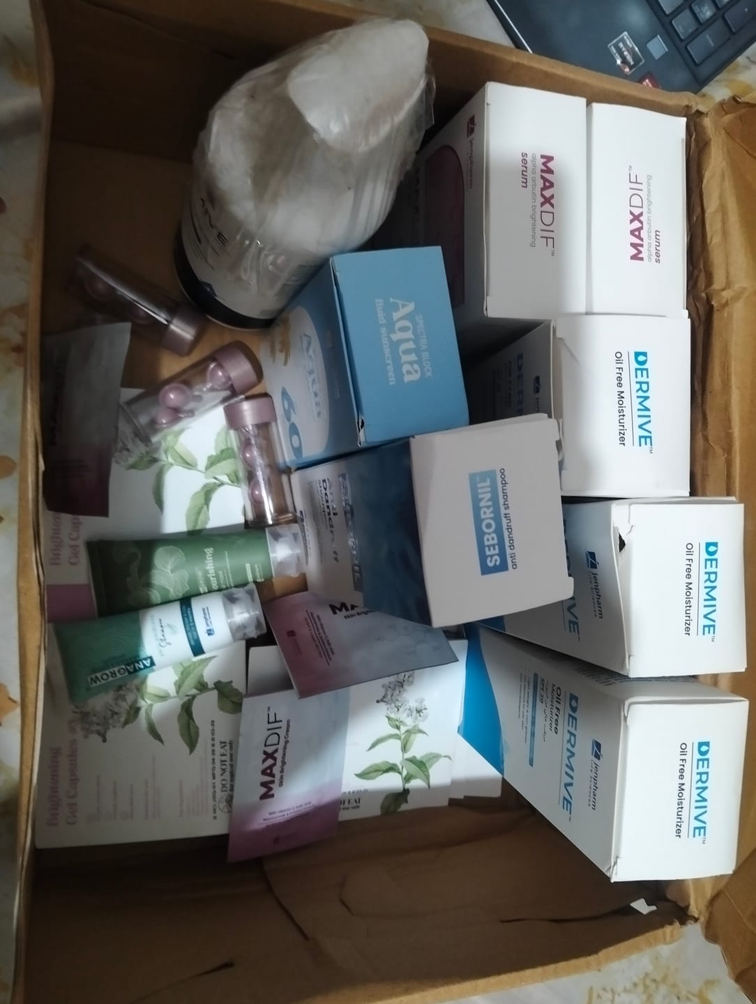 Customer photo review of Dermive Oil Free Moisturizer
