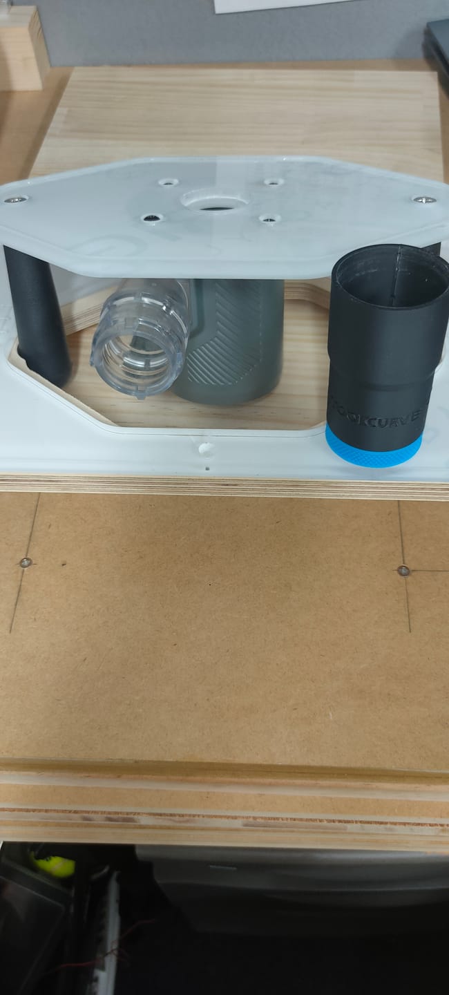 Customer photo review of Craftsman V20 (CMCW400B) Palm/Trim Router Base Plate - Two Handle