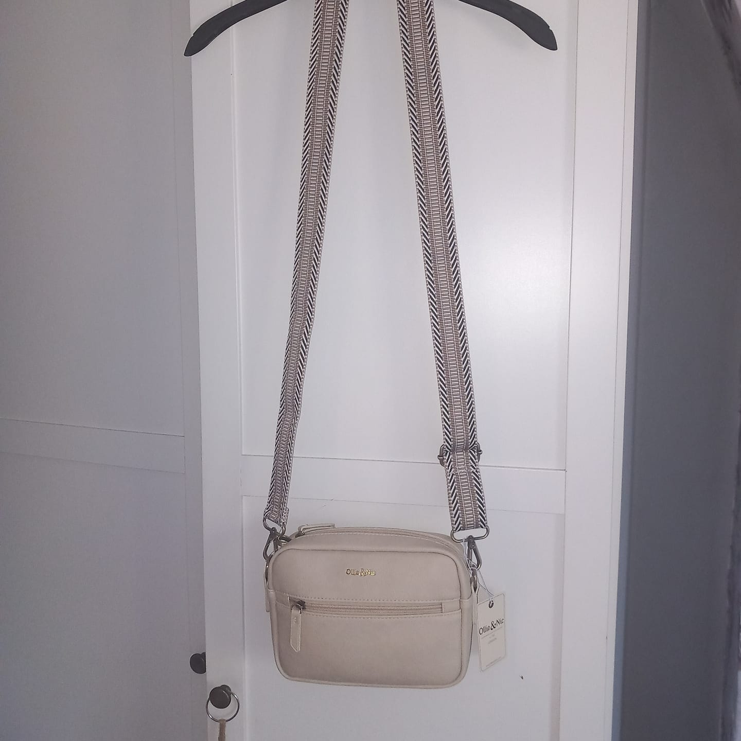 Customer photo review of Gigi Crossbody - Pebble