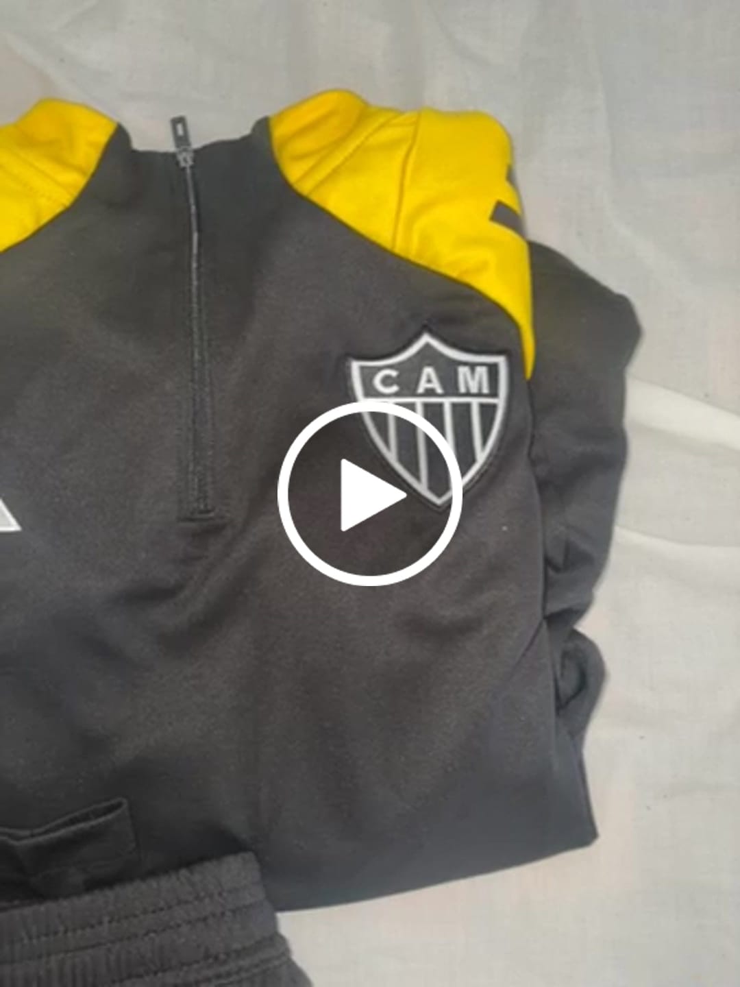 Customer video review of Fato de Treino Atlético Mineiro 25/26