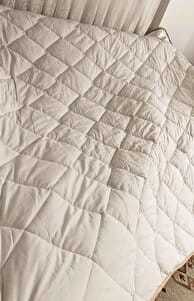 Customer photo review of Çift Kişilik Kuzu Yünü Yorgan 195x215 cm 3 kg Merinos Kuzu Yünü
