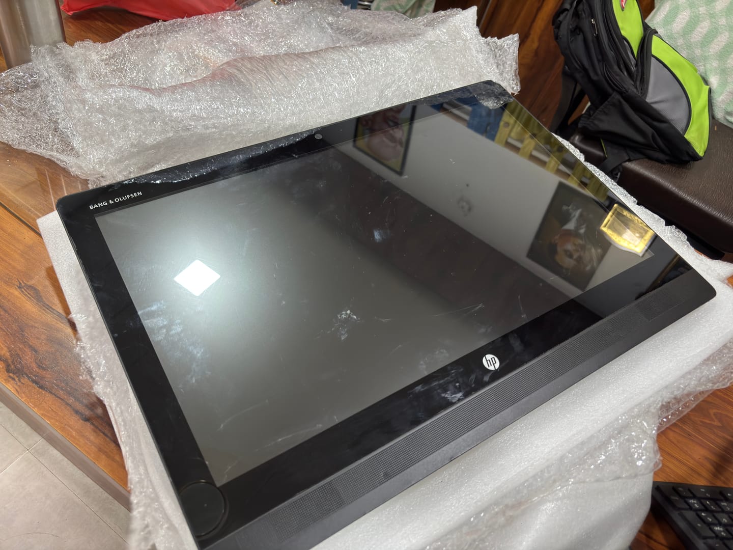 Customer photo review of HP Eliteone 705 G2 AlO Desktop Computer Set | AMD Pro A10 | 23" HD Touchscreen | Wired KB & Mouse | Speakers & WiFi | Win 10 Pro | Refurbished