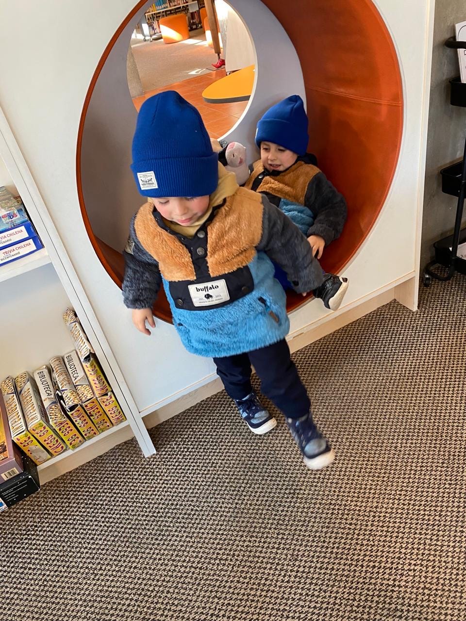 Customer photo review of Chaqueta Indigo Niños