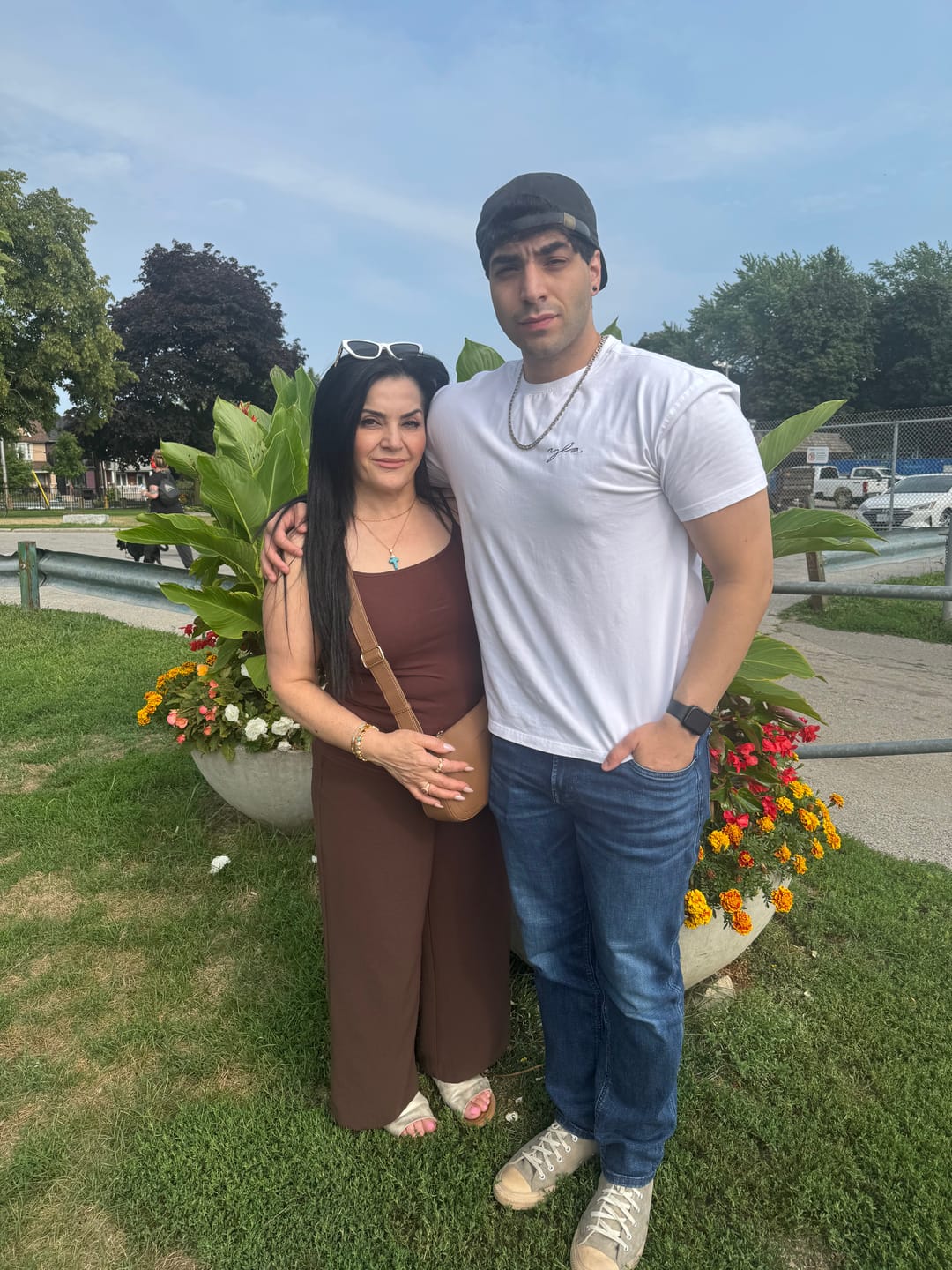 Customer photo review of 466 Tailored Tees