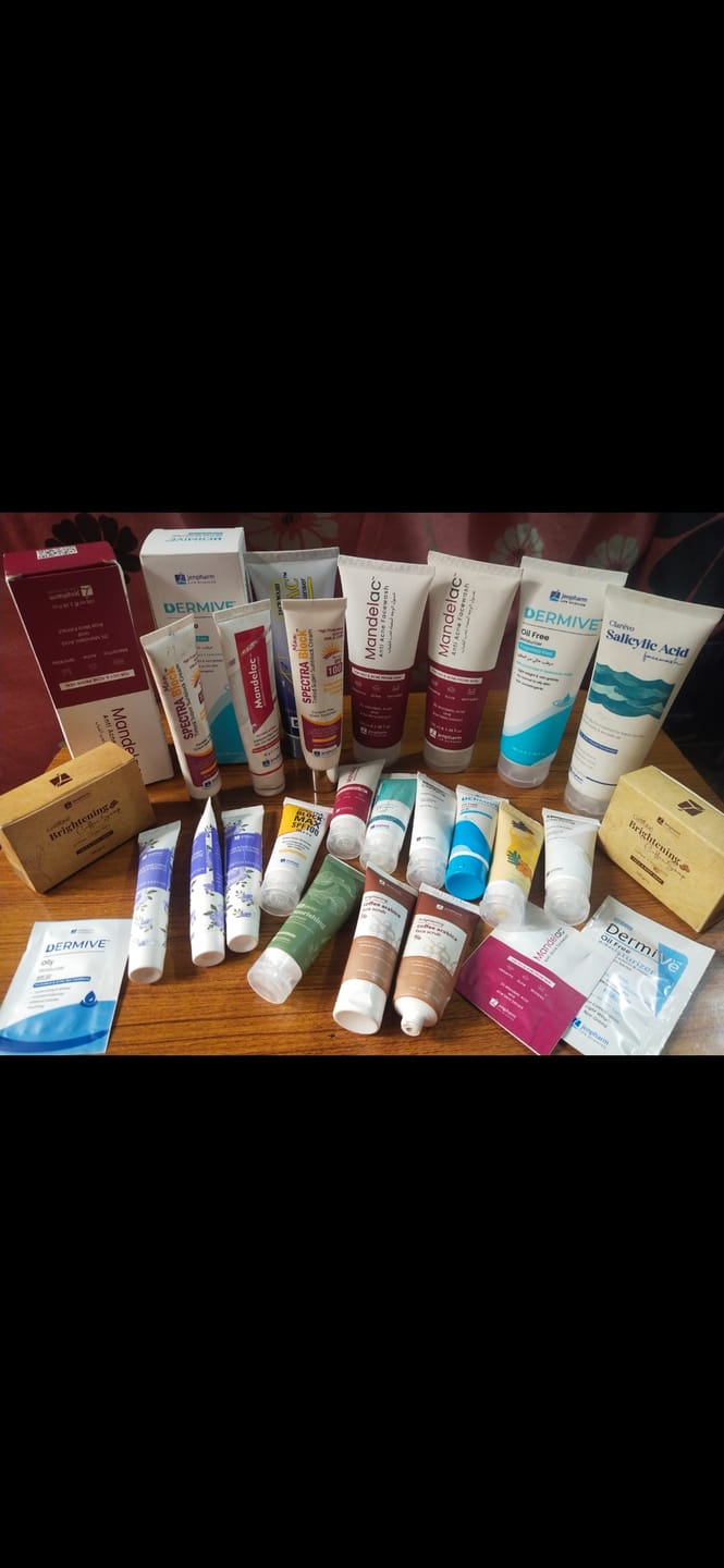 Customer photo review of MandelAC Facewash