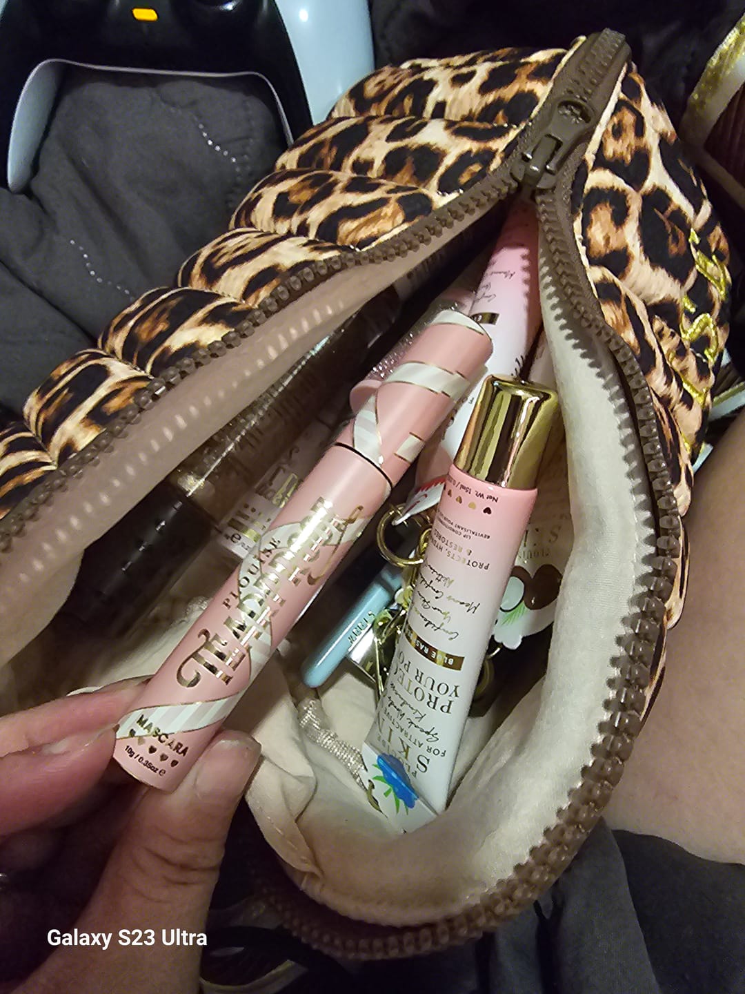 Customer photo review of Tearproof Performance Mascara 10g