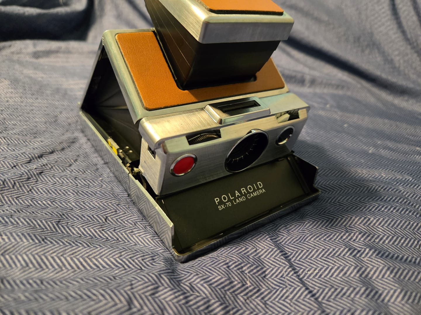 Customer photo review of Polaroid SX-70 Original Chrome Instant Camera