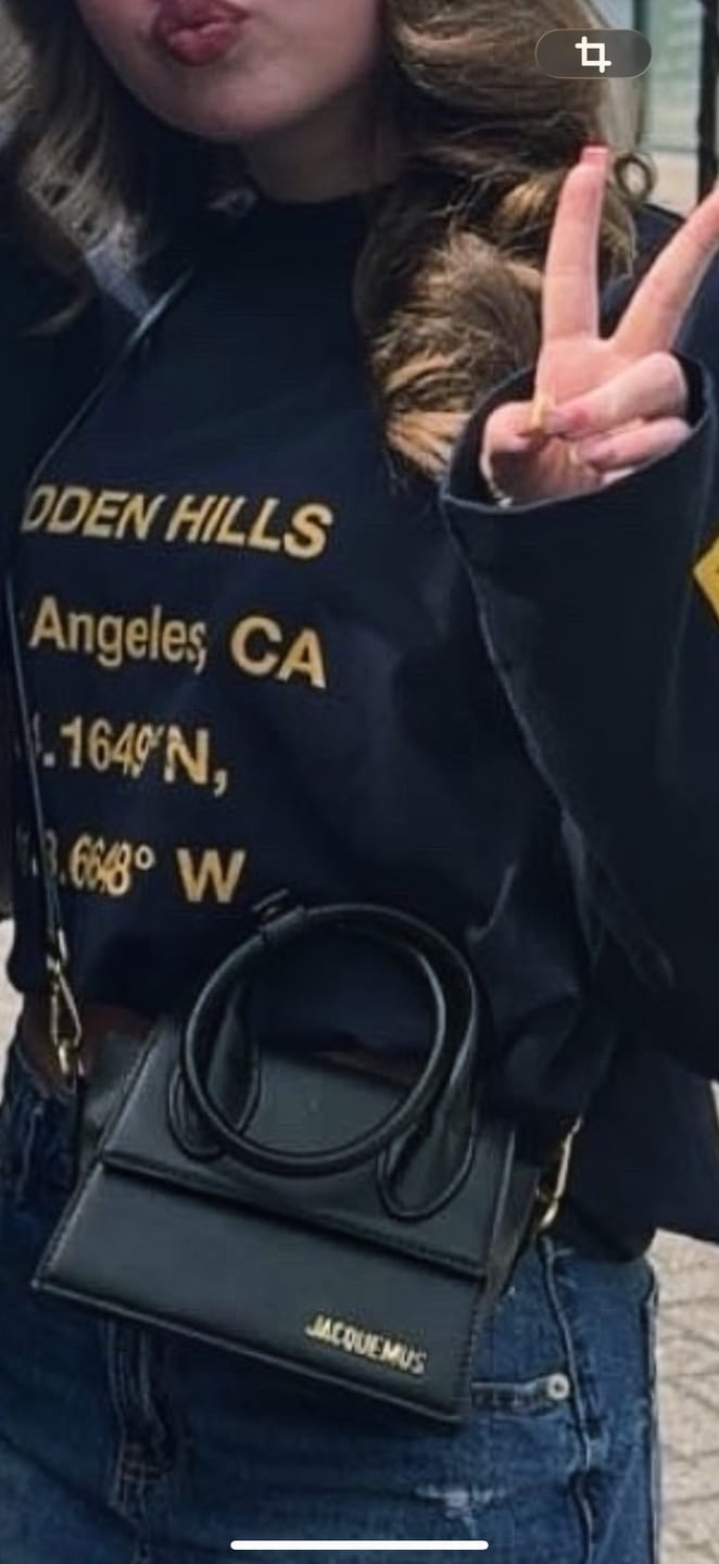 Customer photo review of VINTAGE LOGO LONGSLEEVE T-SHIRT AMBER/NAVY