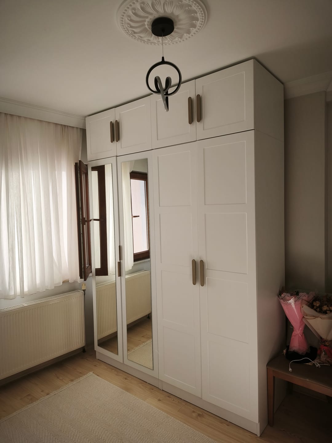 Customer photo review of Rani BA224 Membran Kapaklı Gardırop 2 Kapaklı 5 Raflı Askılı Elbise Dolabı Beyaz