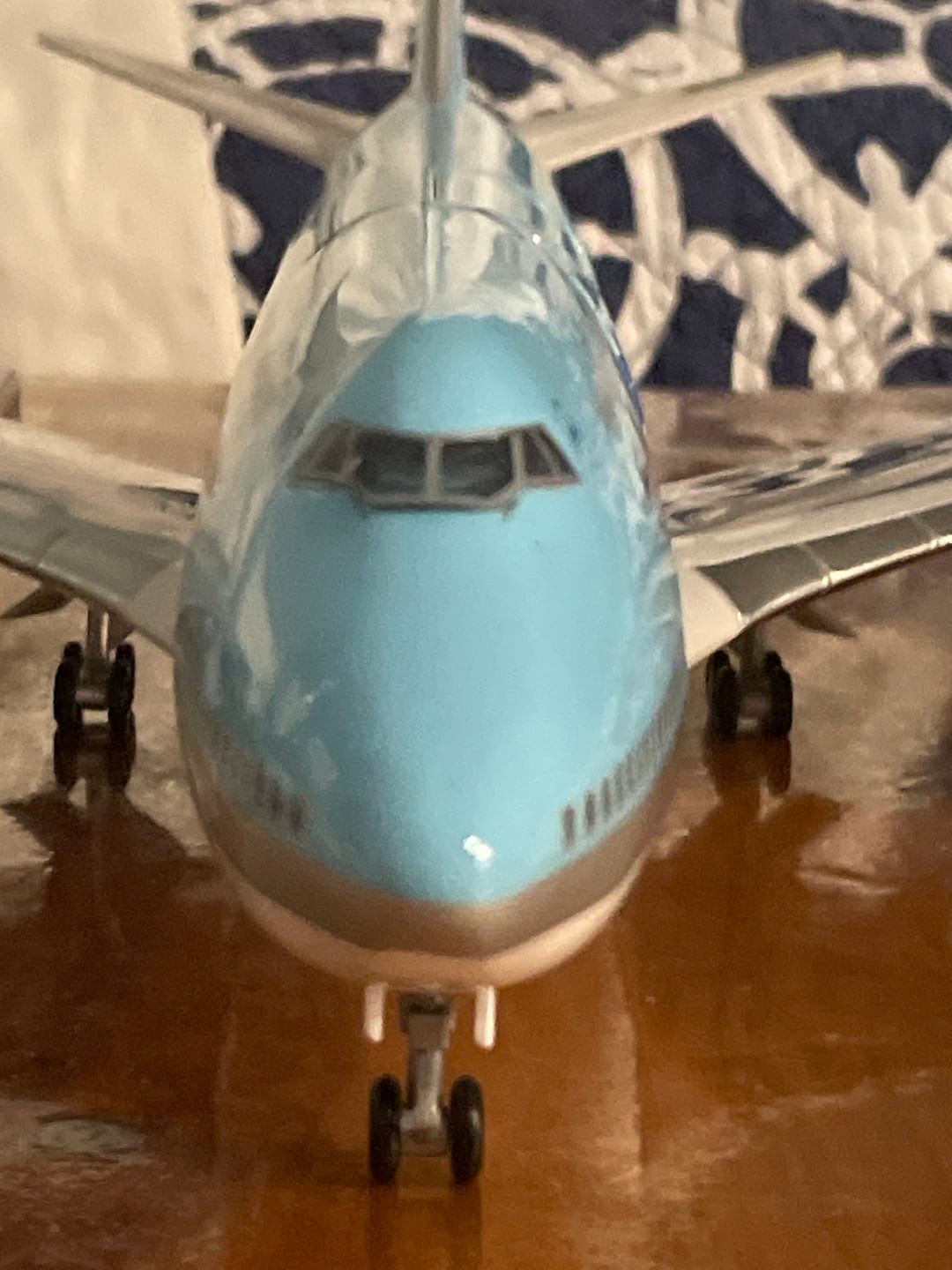 Customer photo review of Korean Air Boeing 747-400 1:150 – 47 cm / 18.5 in – Opening Cabin Interior & LED Lights