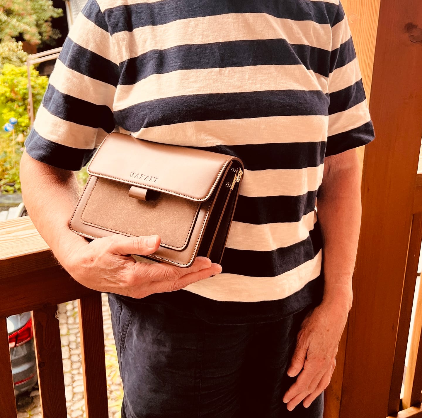 Customer photo review of VALDA - DARK BROWN