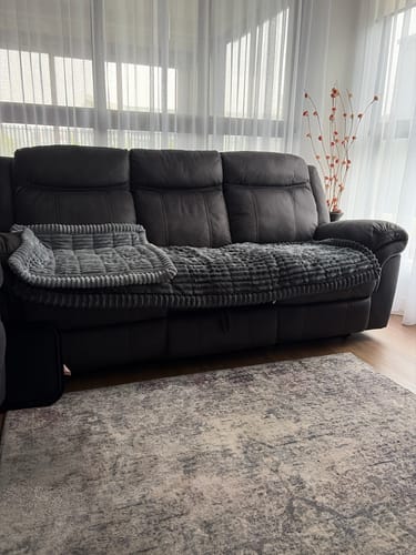 Customer photo review of Cosy Couch - Couch Cover