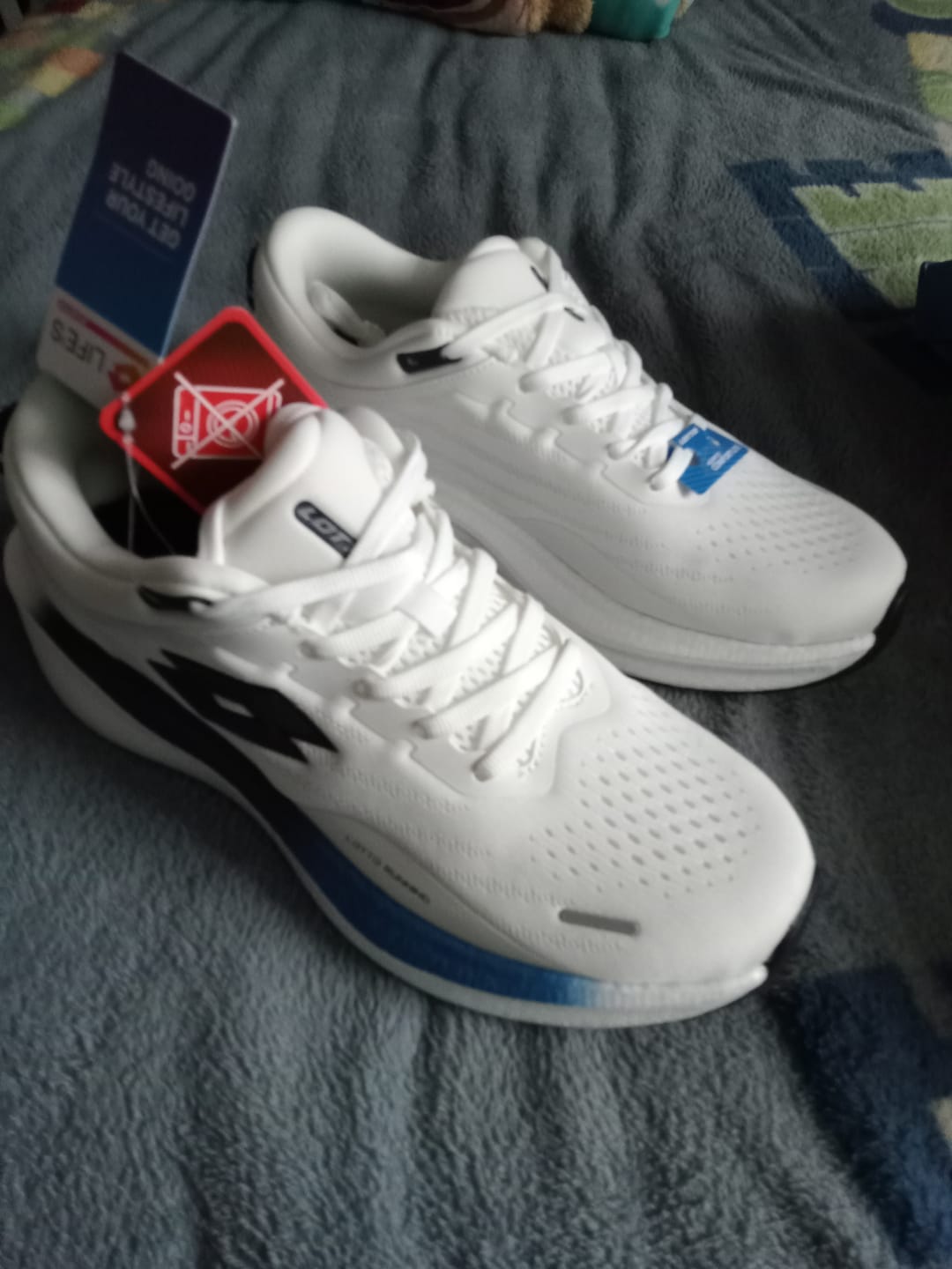 Customer photo review of Tenis Caswell Men