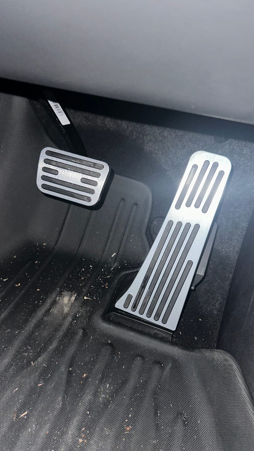 Customer photo review of Aluminium Alloy Brake & Accelerator Pedal For BYD Sealion 7 (2025-2026)