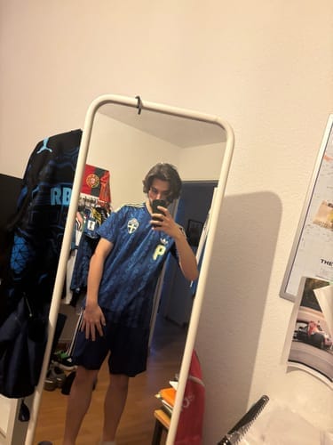 Customer photo review of 2026 Sweden Away World Cup Kit Player Version