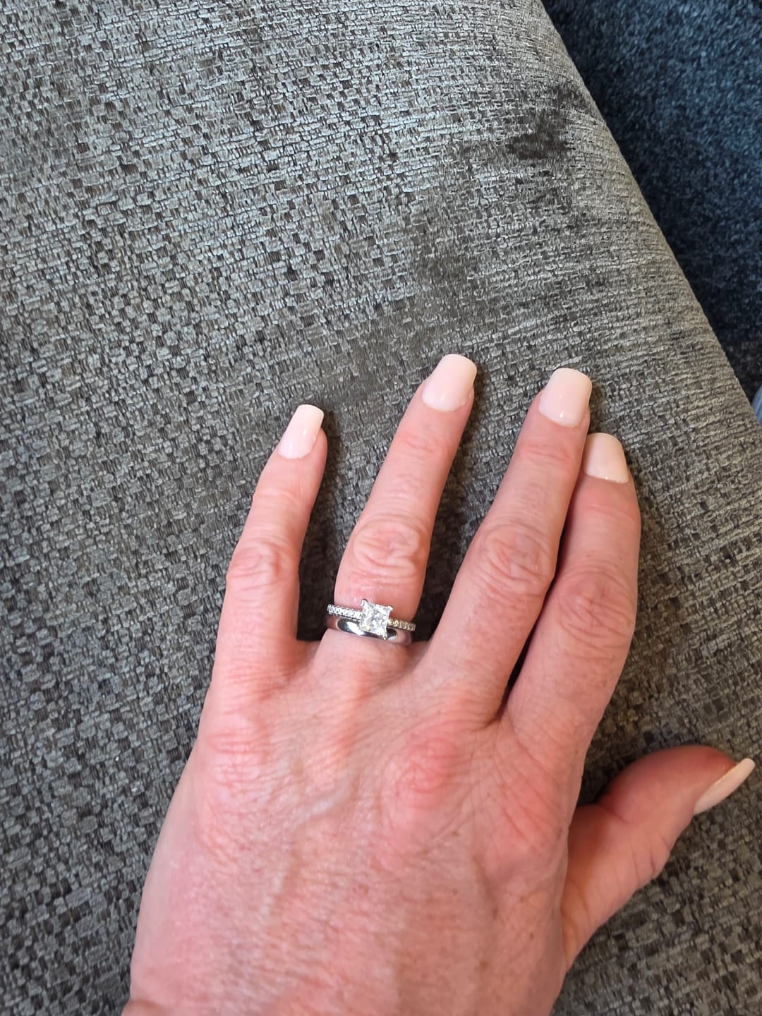 Customer photo review of The White Gold Wonder Ring Set