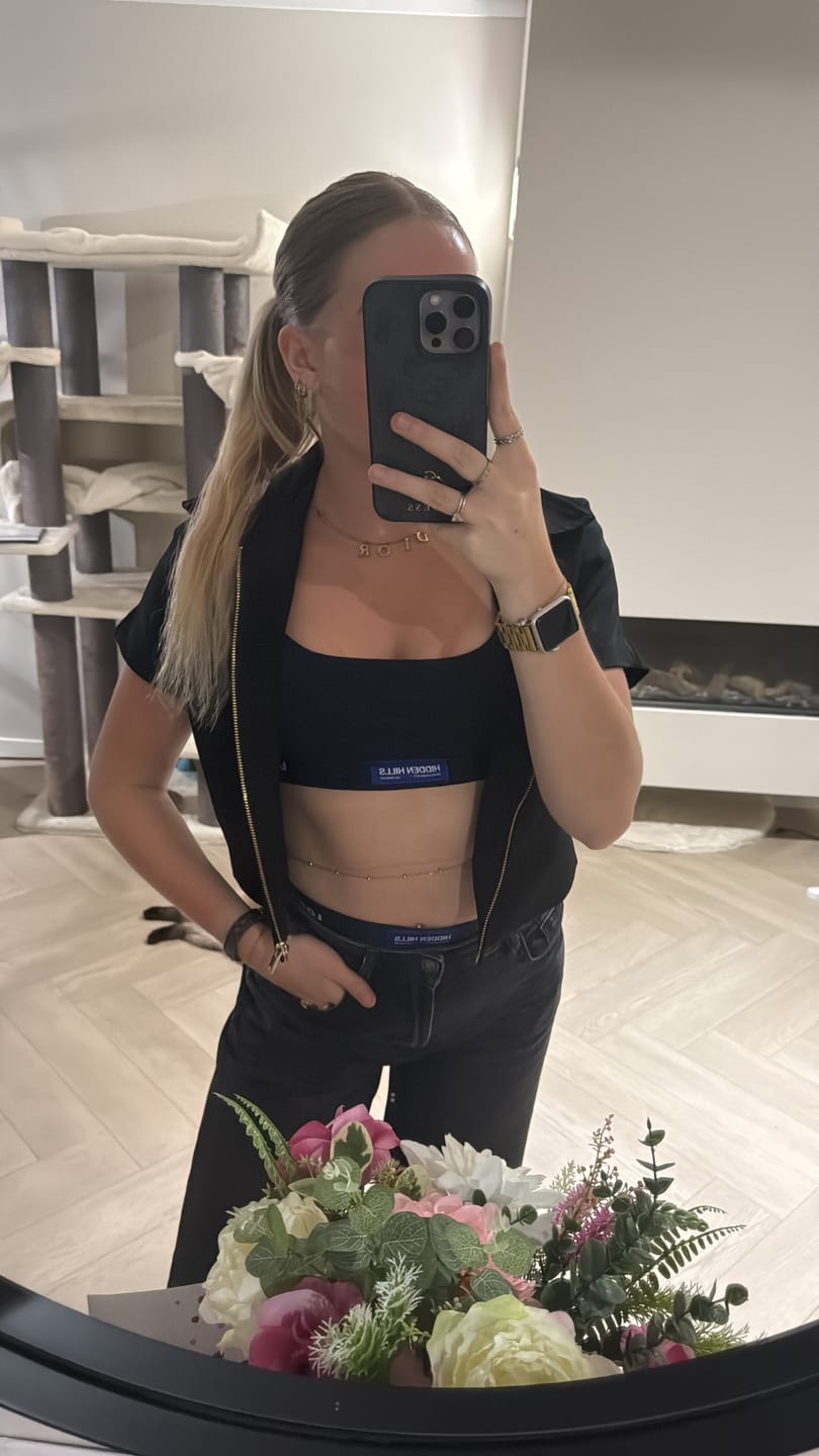 Customer photo review of LABEL BRA TOP NAVY