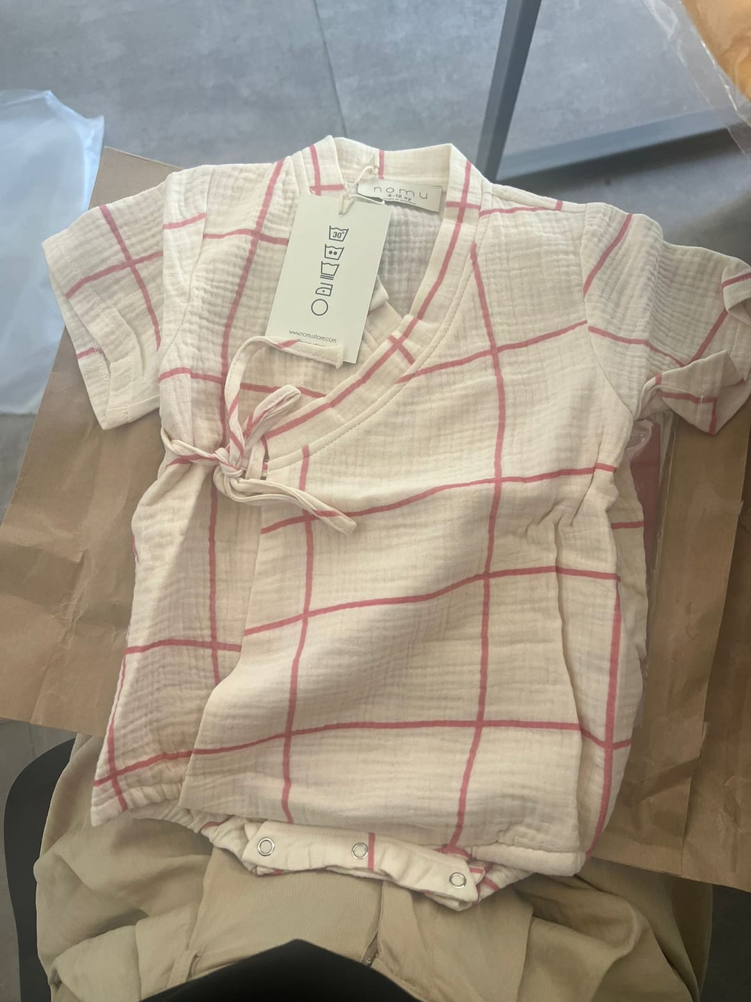 Customer photo review of Pembe Kareli Müslin Zıbın