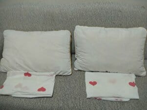 Customer photo review of 2 Adet Doğal Boncuk Kuzu Yünü Yastık 50x70 cm 2x1000 GR Merinos Kuzu Yünü