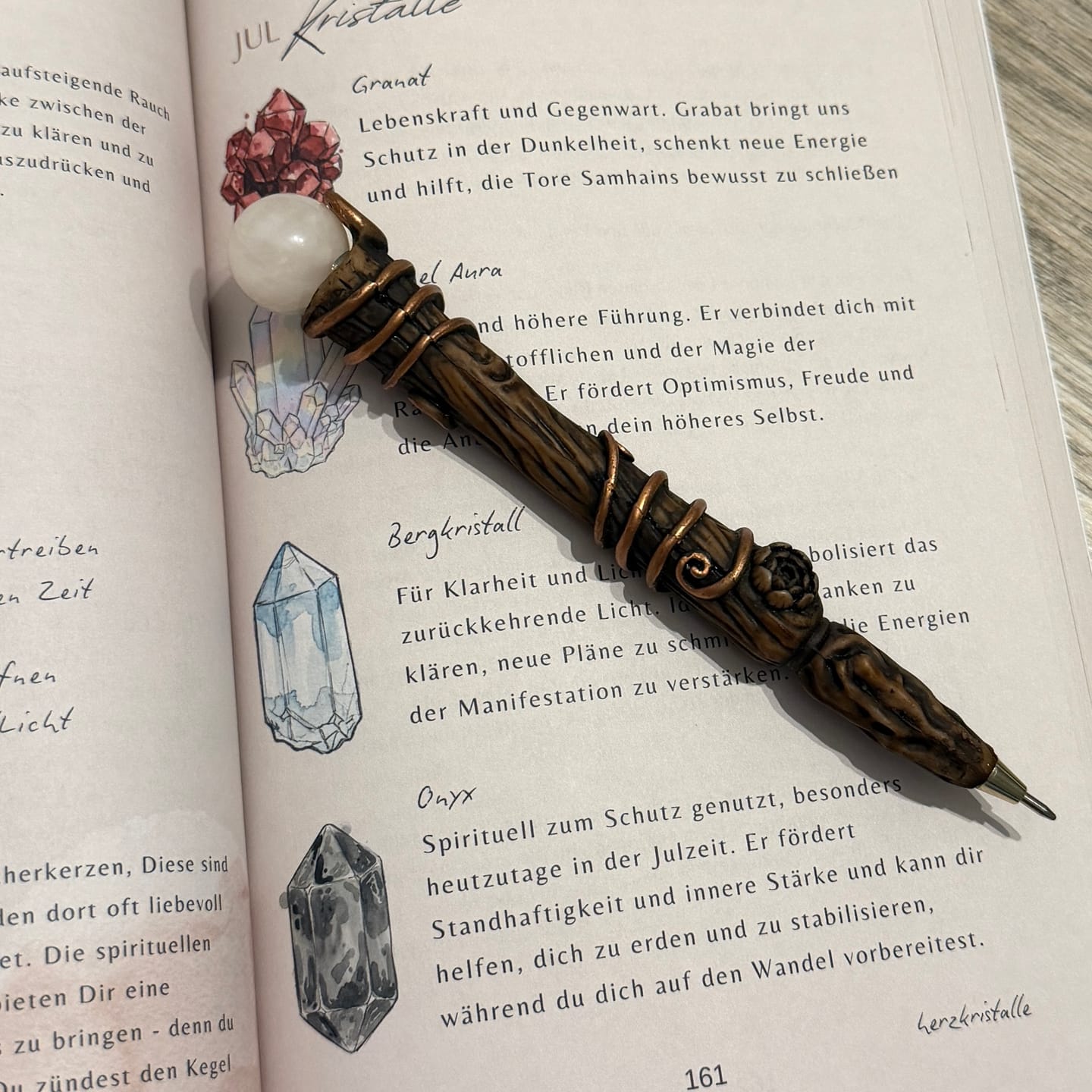 Customer photo review of Zauberstab Stift – Magischer Kugelschreiber mit Stein